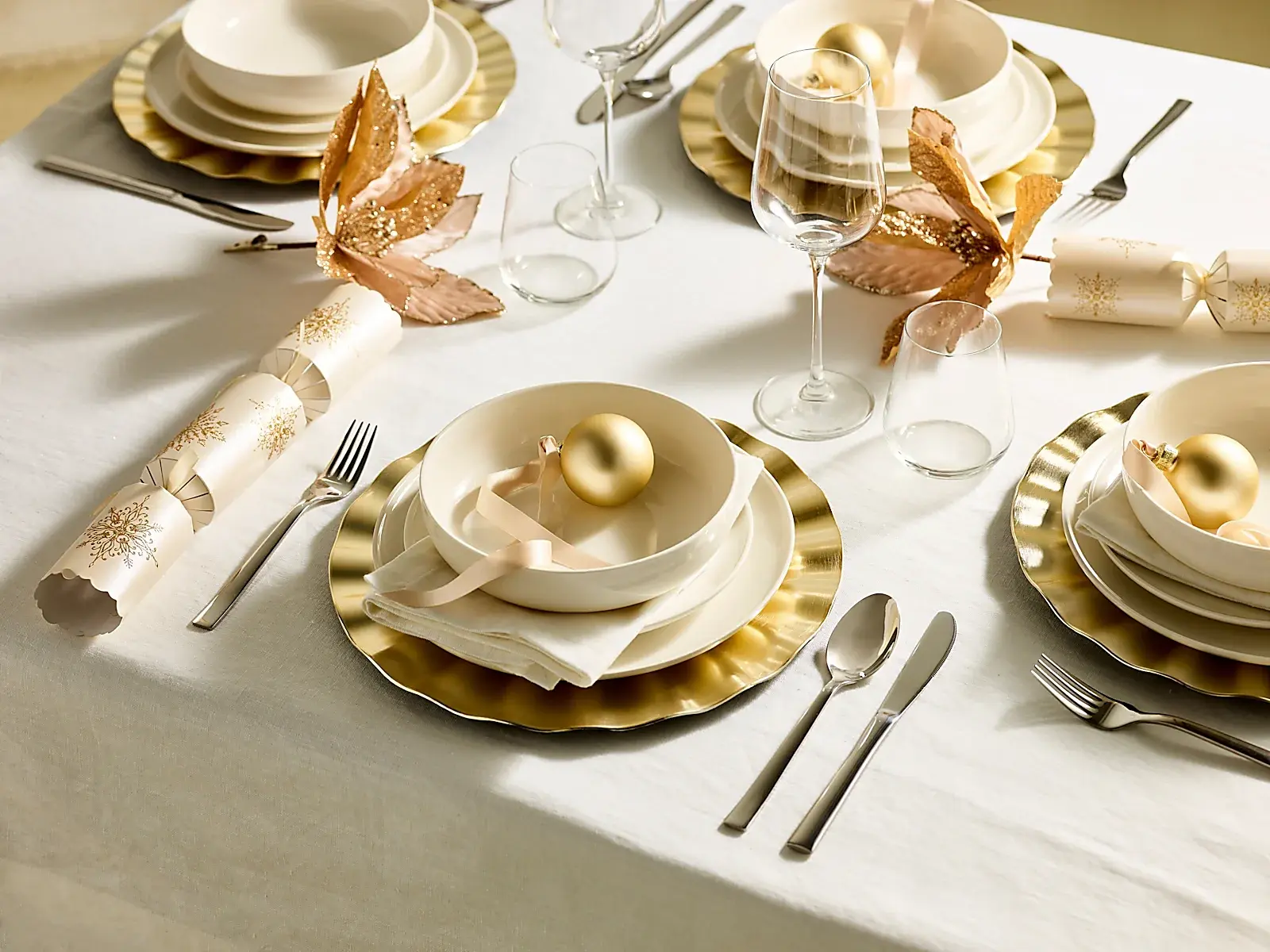 22-10-25Salisbury-Co-Signature-Dinner-Set-18pc-Magazine Wide