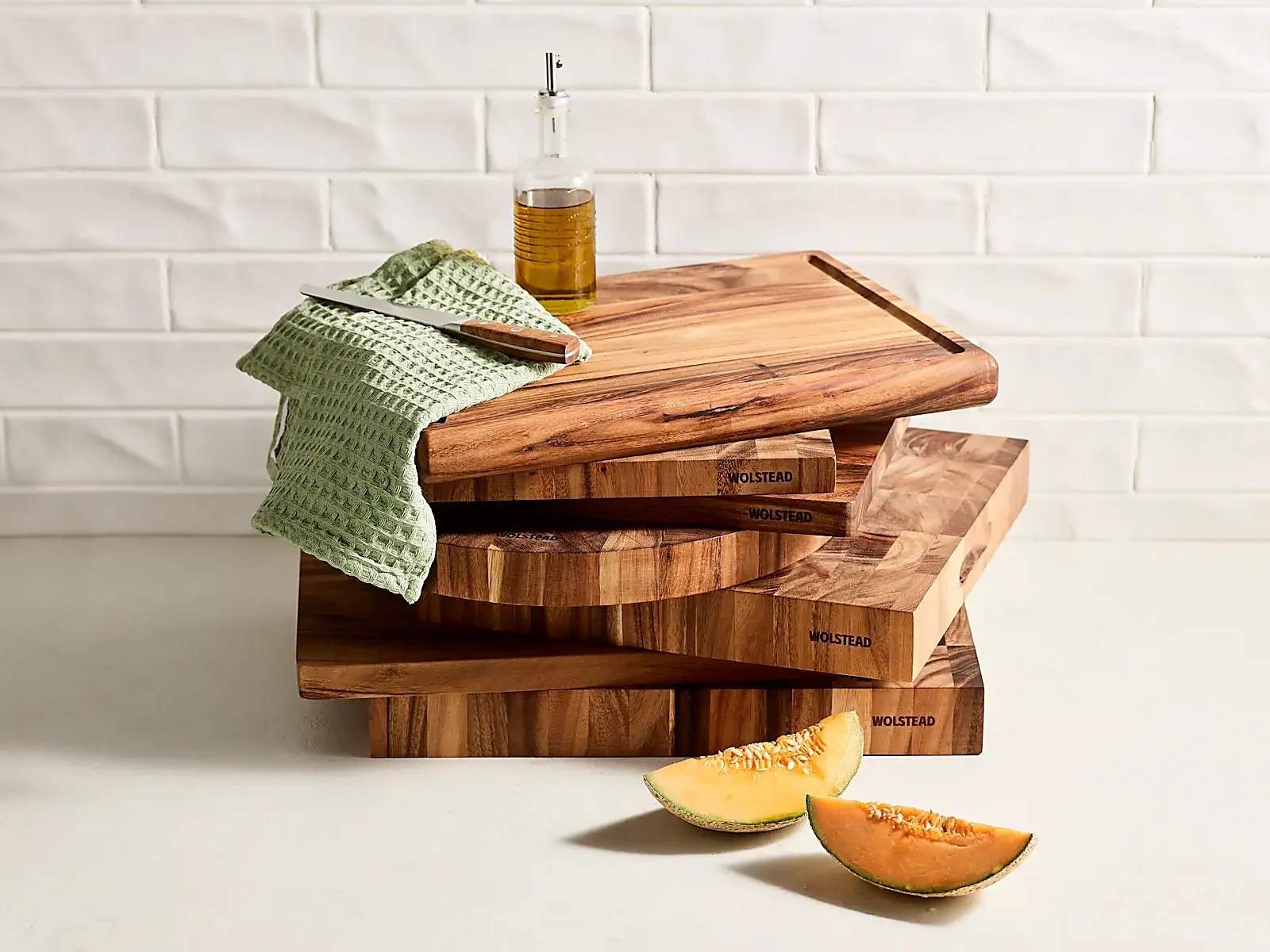 18-09-25Wolstead-Bonn-Chopping-Boards-Magazine 01